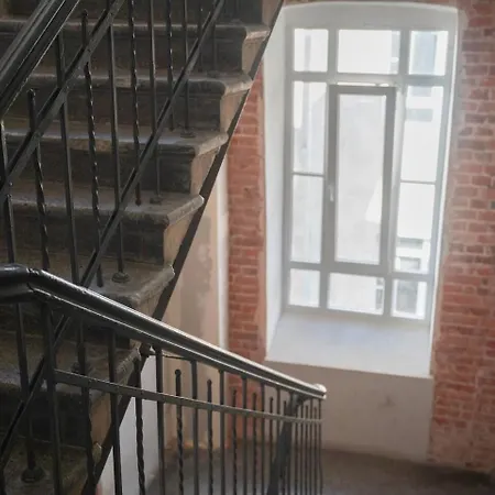 Brick & Centrum Lejlighed *